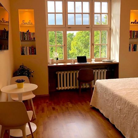 Centrally Located Apartment Overlooking Vermanes Park Riga Dış mekan fotoğraf