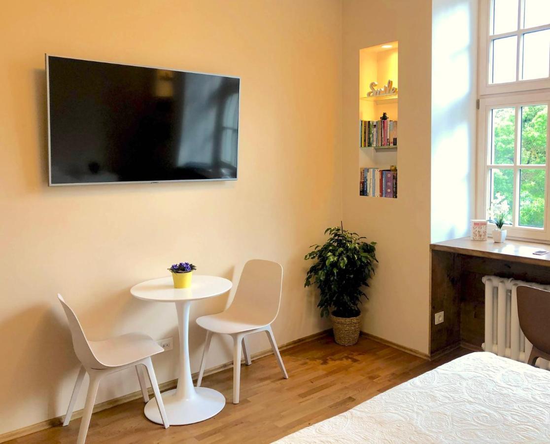Centrally Located Apartment Overlooking Vermanes Park Riga Dış mekan fotoğraf